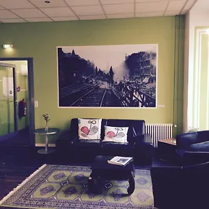 https://hotel-103.find-berlin-hotels.com