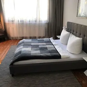 Holiday Apartments Apartment