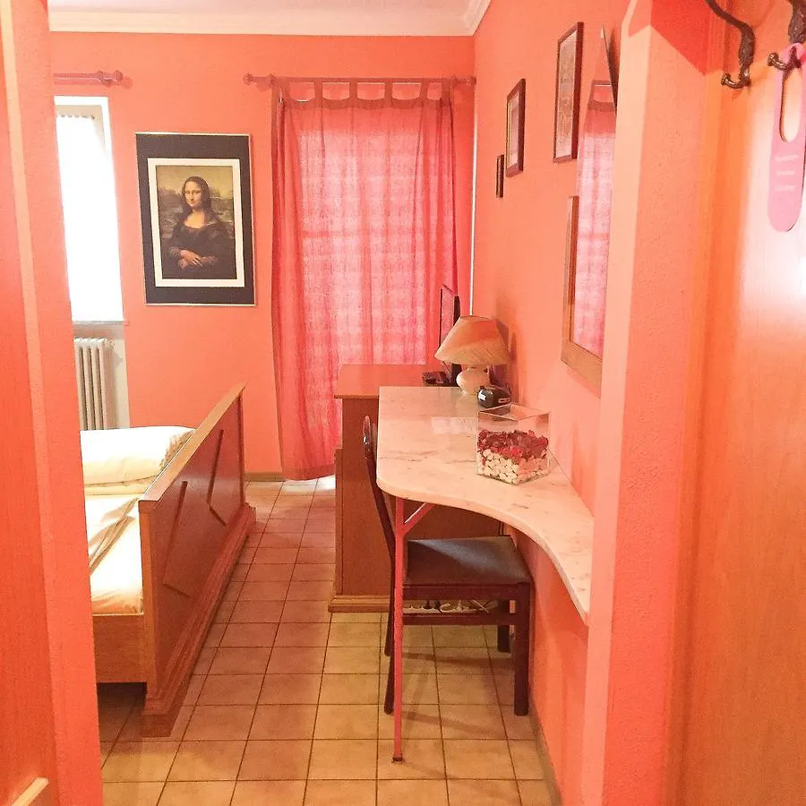 Pension Mona Lisa Munich Guest house